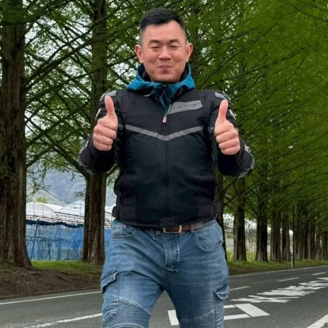 吳文誠 回長濱會館 負責人