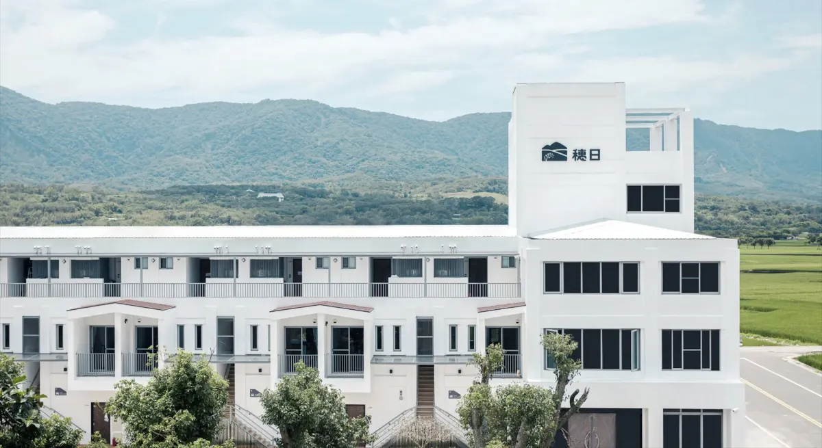 台東池上｜穗日民宿｜稻浪穀香 × 長居設計 × 禮引在地日常 （臺東縣民宿1973／1974／1975／1976號） | 臺東慢旅｜Go Slow Go Taitung！